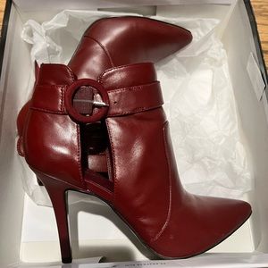 Nine West wine booties size 7